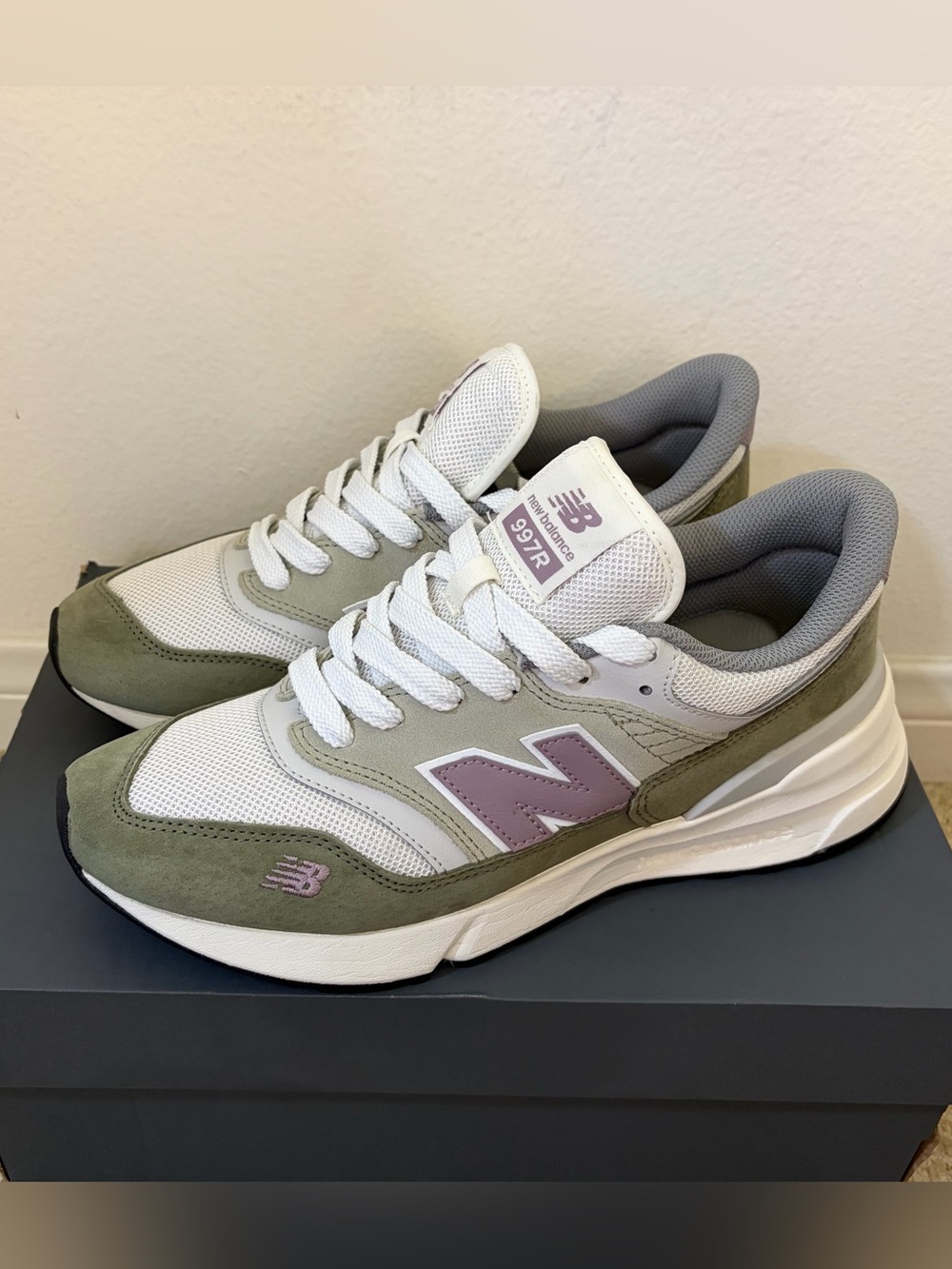 New Balance 997R Sneakers - Green/White/Mauve - Size 9M/10.5W
